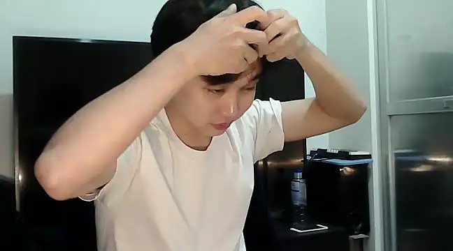 Snapshot of alfonsoasiancutie chatting on 12-28-24, 02:10 alfonsoasiancutie online show from 12-28-24, 02:10