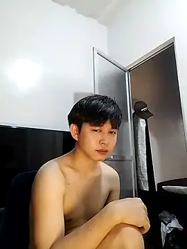 Snapshot of alfonsoasiancutie chatting on 01-01-25, 08:56 alfonsoasiancutie online show from 01-01-25, 08:56