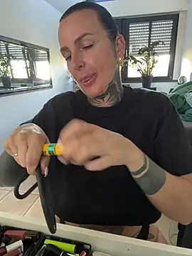 InkedBiitch online show from 07-10-26, 07:01