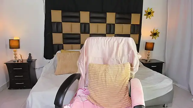 Snapshot of BarbieKano chatting on 11-27-25, 11:51 BarbieKano online show from 11-27-25, 11:51