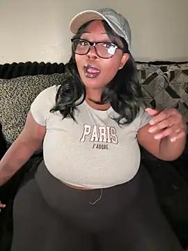 NikkiNoelanii online show from 04-23-26, 11:20