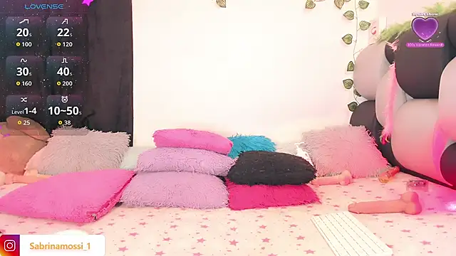 Snapshot of sabrinamossii chatting on 06-12-26, 08:19 sabrinamossii online show from 06-12-26, 08:19
