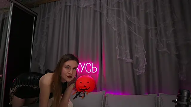 Snapshot of _LadyMargo_ chatting on 10-27-25, 11:41 LadyMargo online show from 10-27-25, 11:41