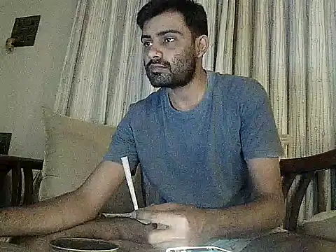 Snapshot of king_kong_india1 chatting on 02-23-25, 06:23 king kong india1 online show from 02-23-25, 06:23