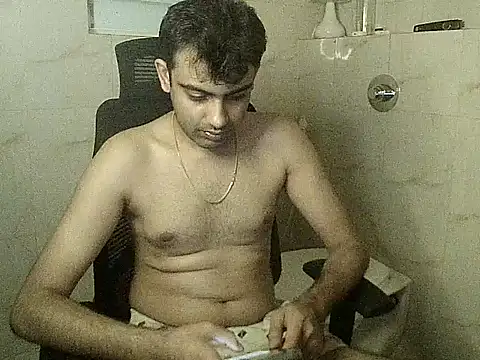 Snapshot of king_kong_india1 chatting on 09-29-25, 05:56 king kong india1 online show from 09-29-25, 05:56