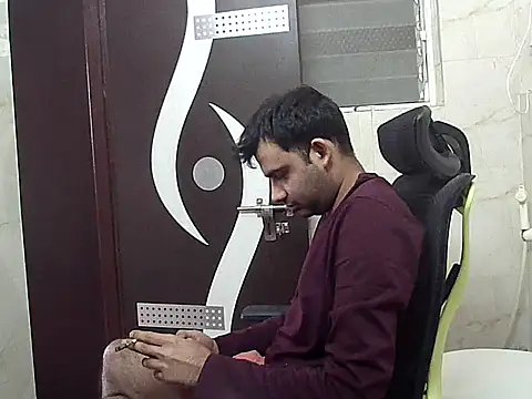 Snapshot of king_kong_india1 chatting on 01-09-26, 05:54 king kong india1 online show from 01-09-26, 05:54