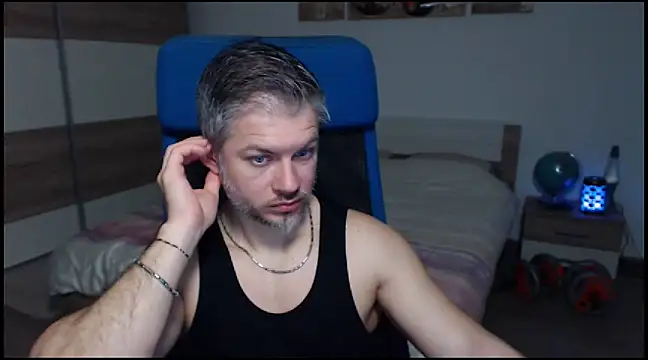 RobbyShawz online show from 12-23-24, 09:38