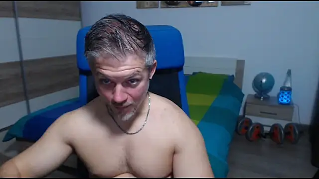 RobbyShawz online show from 10-22-25, 04:24