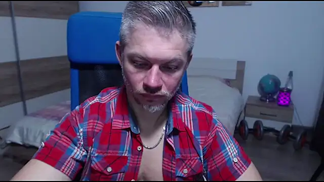 RobbyShawz online show from 12-19-25, 07:43