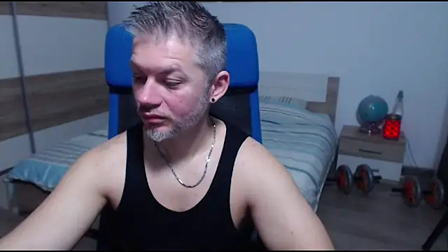 RobbyShawz online show from 12-23-25, 05:27