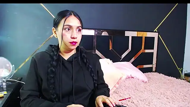 Snapshot of Lorena__ chatting on 02-19-25, 12:03 Lorena online show from 02-19-25, 12:03