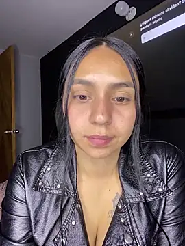 Snapshot of Lorena__ chatting on 10-25-25, 10:15 Lorena online show from 10-25-25, 10:15