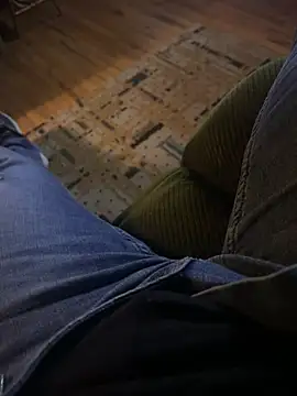 Snapshot of Cezar993 chatting on 12-31-24, 06:02 Cezar993 online show from 12-31-24, 06:02