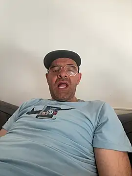slim1976006 online show from 05-01-26, 02:10