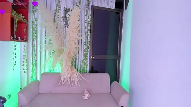 Snapshot of Rianamanson chatting on 03-22-26, 04:38 Rianamanson online show from 03-22-26, 04:38