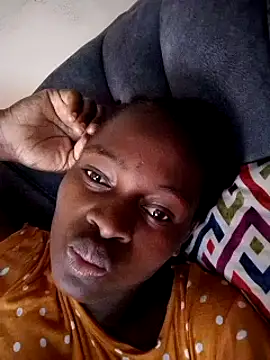 Snapshot of _cutemelania chatting on 12-29-24, 01:06  cutemelania online show from 12-29-24, 01:06