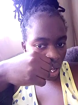 Snapshot of _cutemelania chatting on 02-11-25, 12:05  cutemelania online show from 02-11-25, 12:05