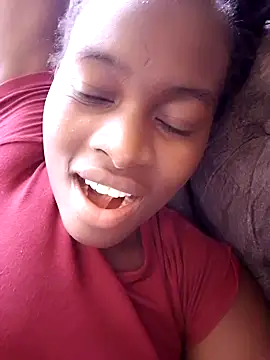 Snapshot of _cutemelania chatting on 02-28-25, 09:15  cutemelania online show from 02-28-25, 09:15