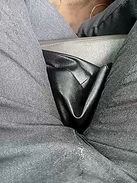 Royalk2030 online show from 04-25-26, 03:31