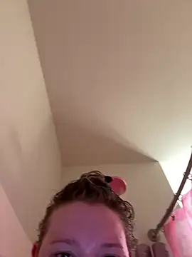 PiggyRose online show from 02-04-26, 01:00