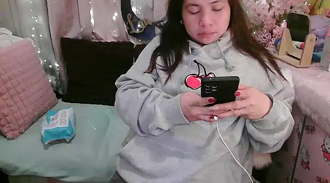 OhmyPinay online show from 12-17-24, 03:06