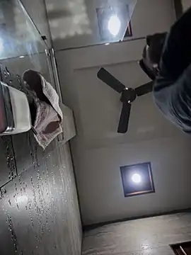 luciferdxm5 online show from 12-05-25, 03:04