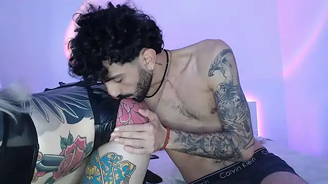 Snapshot of Sophia_Sapphire chatting on 01-19-25, 10:39 Sophia Sapphire online show from 01-19-25, 10:39