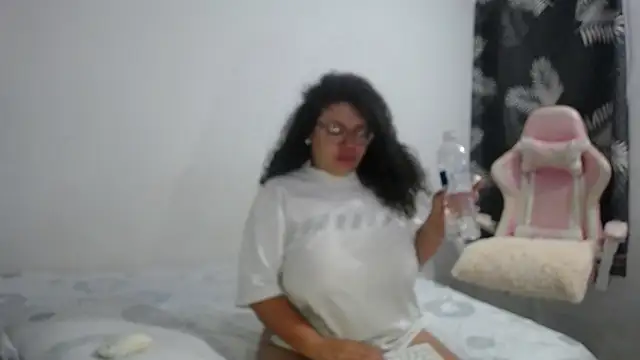 mabigomez00 online show from 02-21-26, 09:32