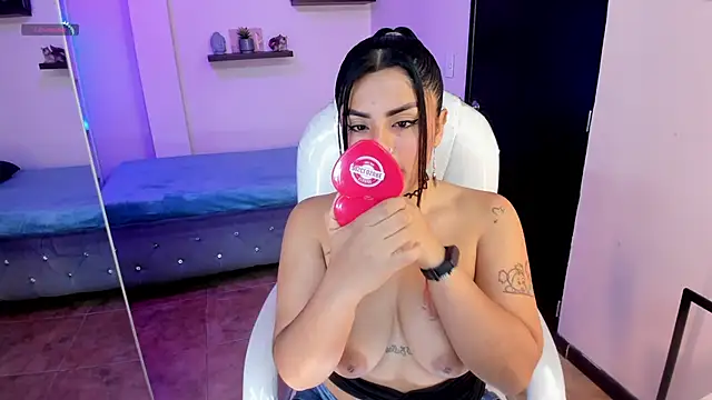 Catalinaa martinez online show from 12-04-24, 11:13