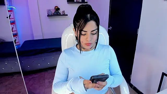 Catalinaa martinez online show from 02-07-25, 08:10