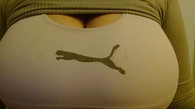 AnnyelinnaLove online show from 10-11-25, 04:01