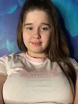 Snapshot of HornyGirlH chatting on 12-20-24, 08:45 HornyGirlH online show from 12-20-24, 08:45