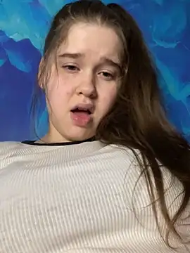 Snapshot of HornyGirlH chatting on 12-25-24, 11:10 HornyGirlH online show from 12-25-24, 11:10