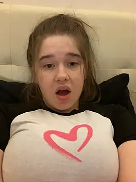 Snapshot of HornyGirlH chatting on 02-17-25, 03:47 HornyGirlH online show from 02-17-25, 03:47