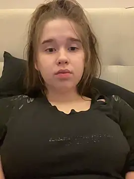 Snapshot of HornyGirlH chatting on 02-22-25, 03:56 HornyGirlH online show from 02-22-25, 03:56