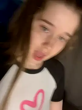 Snapshot of HornyGirlH chatting on 09-11-25, 11:38 HornyGirlH online show from 09-11-25, 11:38