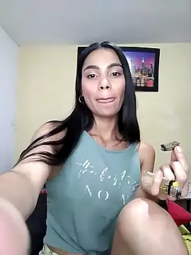 Snapshot of iamemmablake chatting on 12-06-24, 04:03 iamemmablake online show from 12-06-24, 04:03