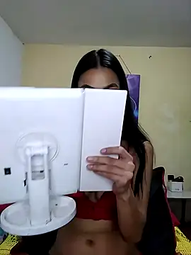 Snapshot of iamemmablake chatting on 12-18-24, 09:18 iamemmablake online show from 12-18-24, 09:18