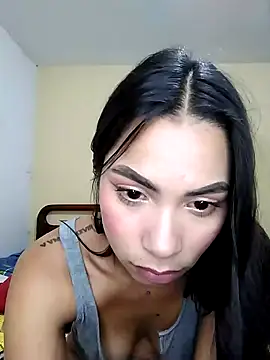 Snapshot of iamemmablake chatting on 12-20-24, 01:36 iamemmablake online show from 12-20-24, 01:36