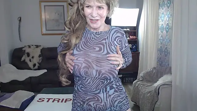 SindeeDix online show from 09-10-25, 02:06