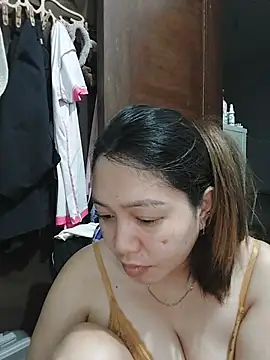 MissKitty31 online show from 07-29-26, 05:27