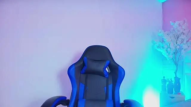 moxa hot online show from 04-25-26, 03:20