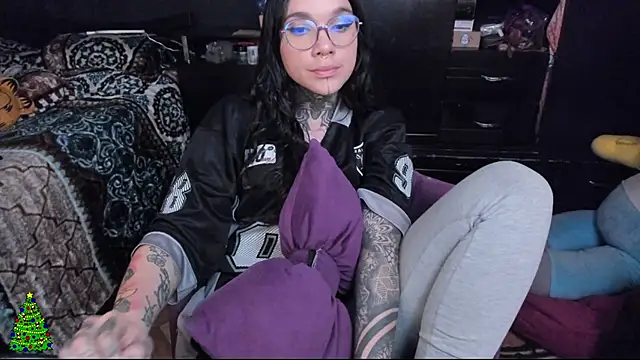 Lilmarieee online show from 12-12-24, 11:14