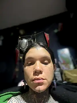 Lilmarieee online show from 10-24-25, 12:41