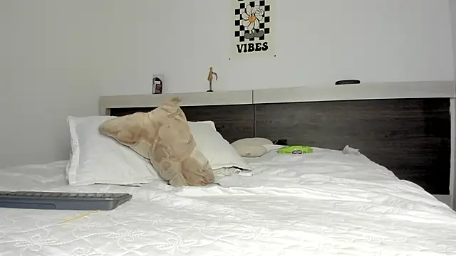 Snapshot of Harry_Jasoon chatting on 02-04-25, 06:04 Harry Jasoon online show from 02-04-25, 06:04