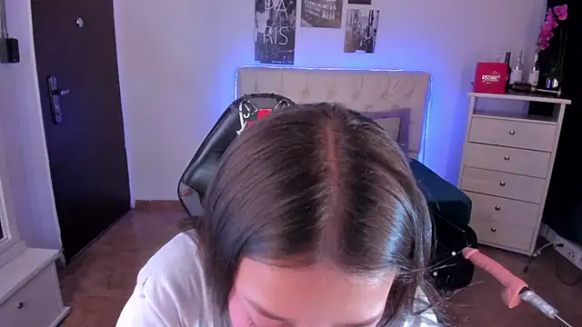 Amaia Daniells online show from 01-11-25, 02:30