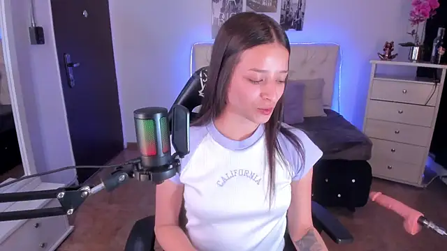 Amaia Daniells online show from 02-03-25, 03:53