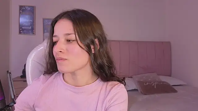 Amaia Daniells online show from 01-08-26, 04:37