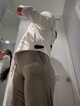 Snapshot of YOUR-KARINA chatting on 12-28-24, 06:39 YOUR-KARINA online show from 12-28-24, 06:39