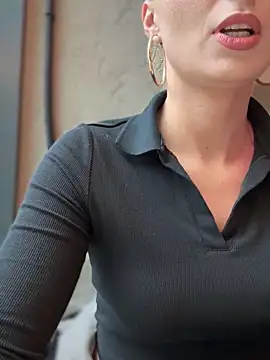 Snapshot of YOUR-KARINA chatting on 10-29-25, 09:55 YOUR-KARINA online show from 10-29-25, 09:55